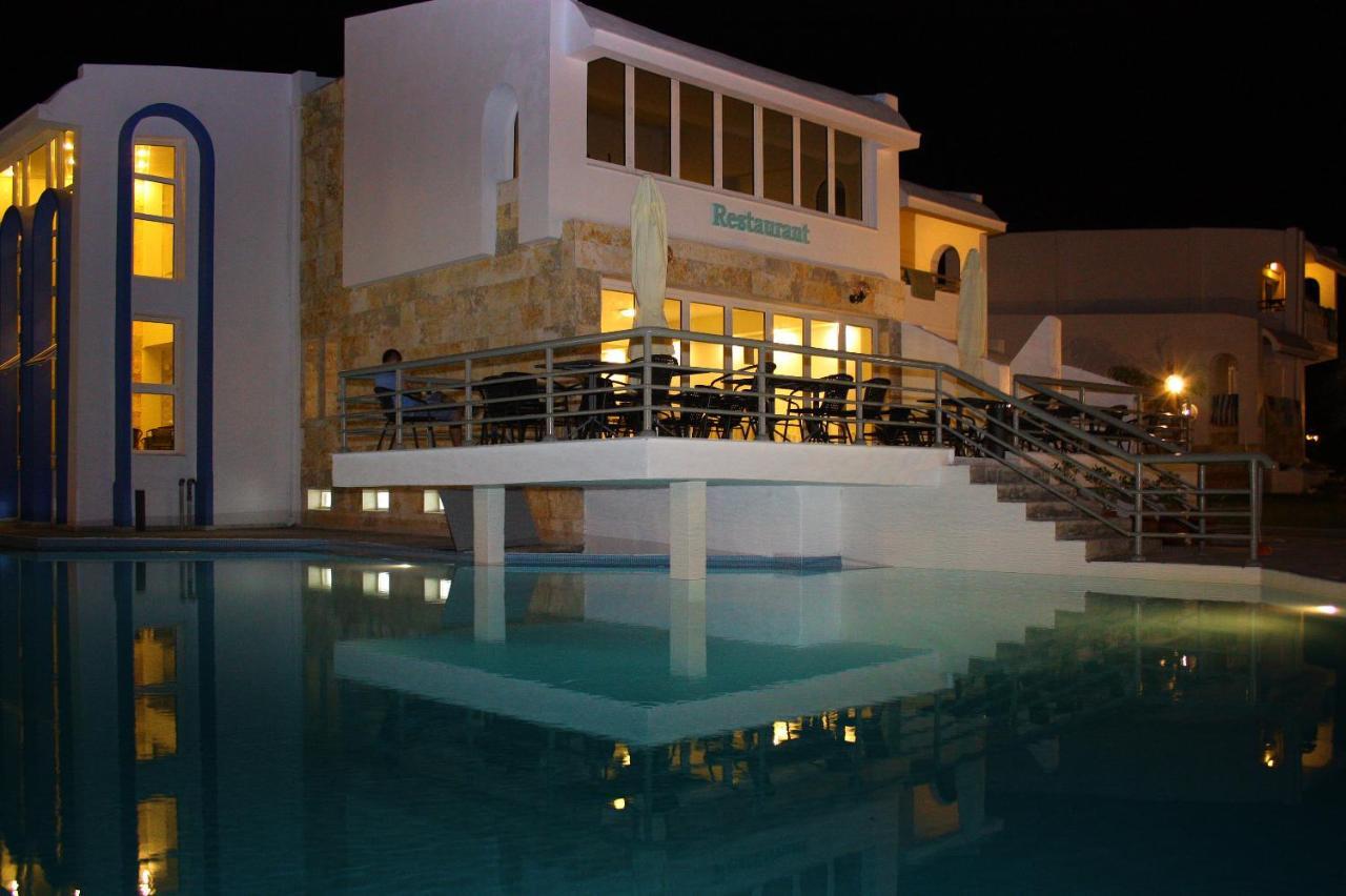 Skion Palace Beach Hotel-Bungalows&Boutique Hotel Nea Skioni Extérieur photo