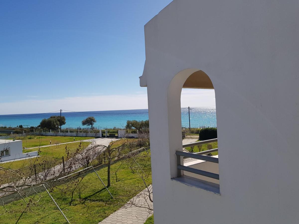 Skion Palace Beach Hotel-Bungalows&Boutique Hotel Nea Skioni Extérieur photo
